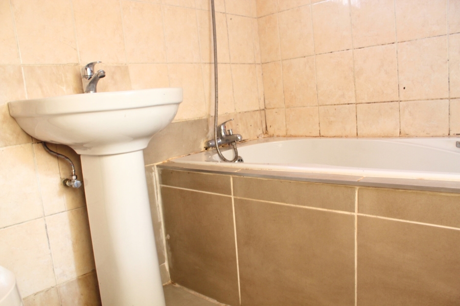 To Let 3 Bedroom Property for Rent in Amalinda Eastern Cape